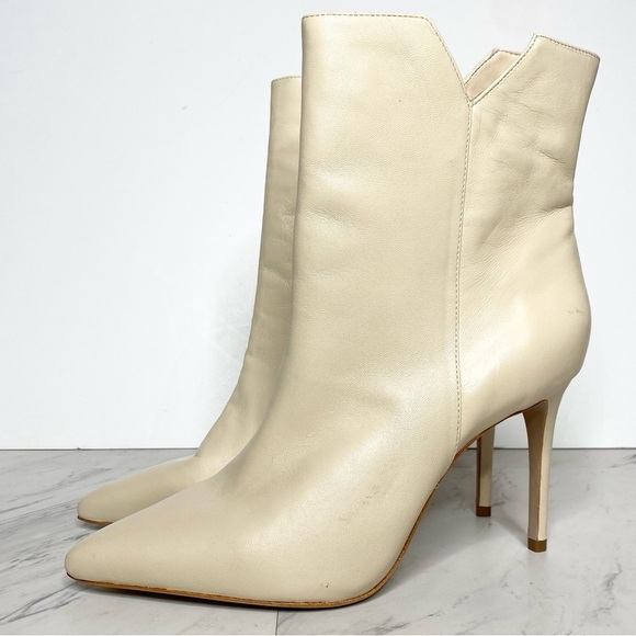 Schutz Betsey Eggshell Leather Pointy Toe Heeled Bootie 9 1/2 B - Picture 1 of 15
